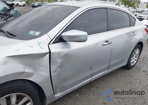 2017 Nissan Altima 2.5 S z USA, uszkodzony, nr VIN 1N4AL3APXHN365430